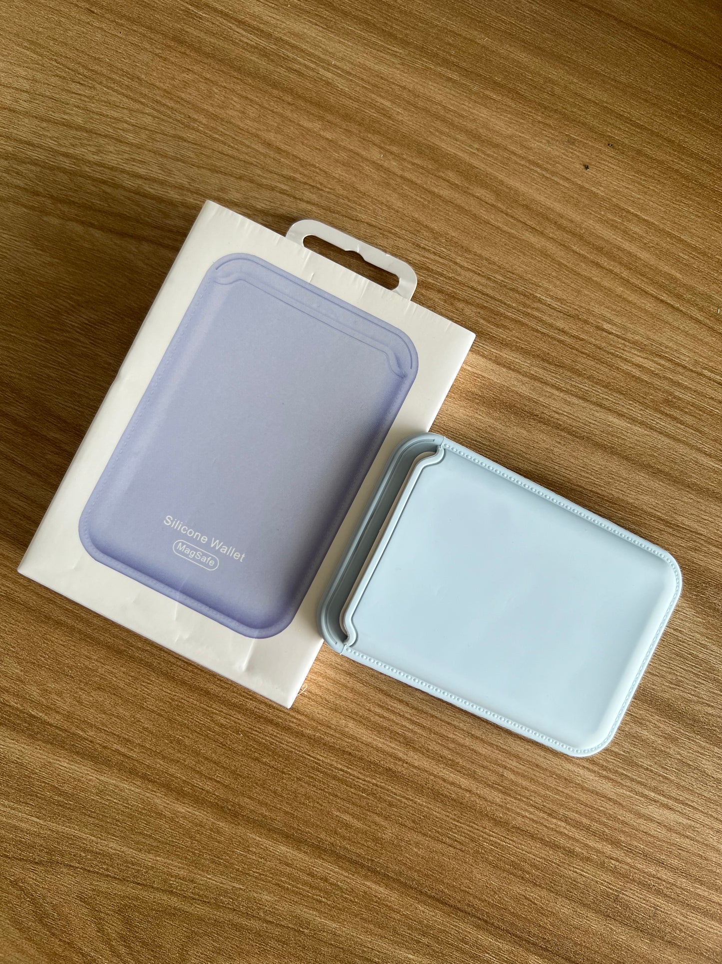 TARJETERO MAGNETICO EN SILICONA MAGSAFE